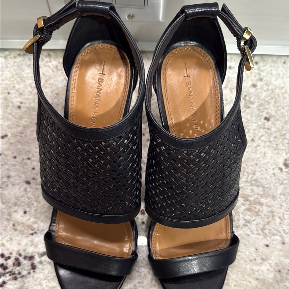 Banana Republic Black Women's Sandals